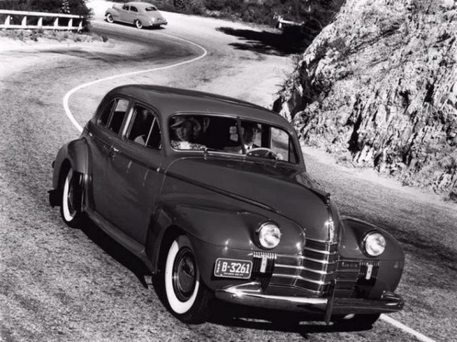  Oldsmobile Custom Cruiser 1940 года  (фото 1 из 5)